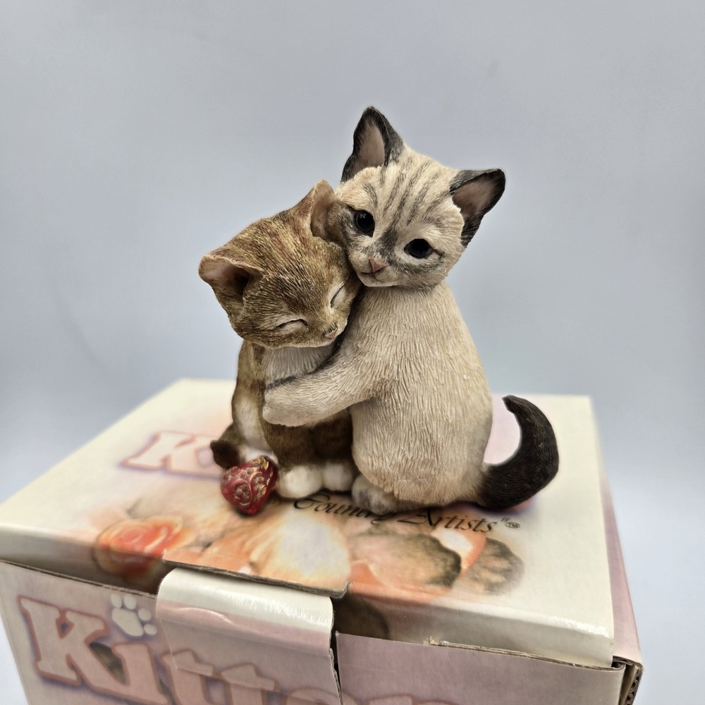 Country Artists Kittens Hugging Figurine 02222 Cats Statue Hand Painted New Vtg